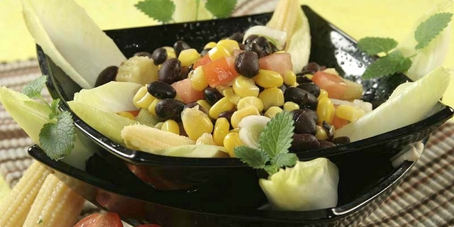 salata od kukuruza i crnog graha